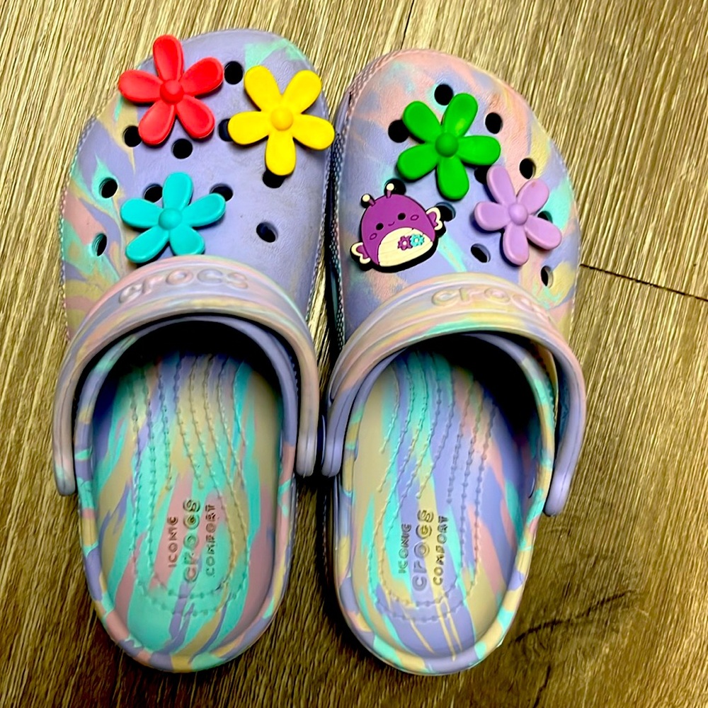 Kids size 12 crocs without croc charms